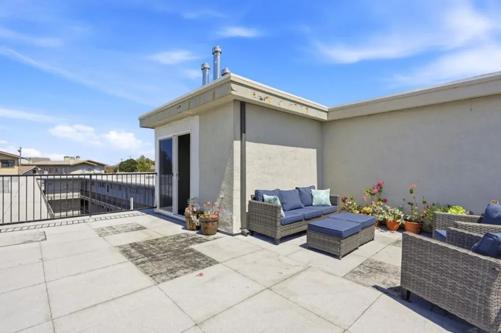 3877 Howe Street #108 Oakland, CA 94611