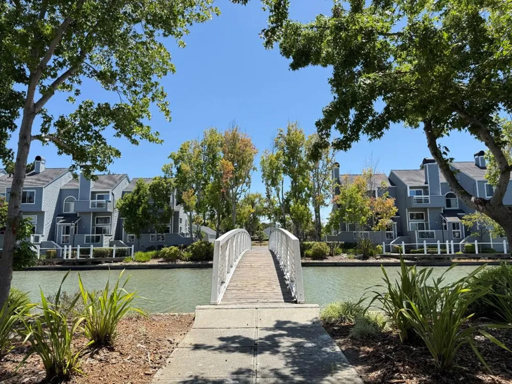 881 Boardwalk Place Redwood City, CA 94065