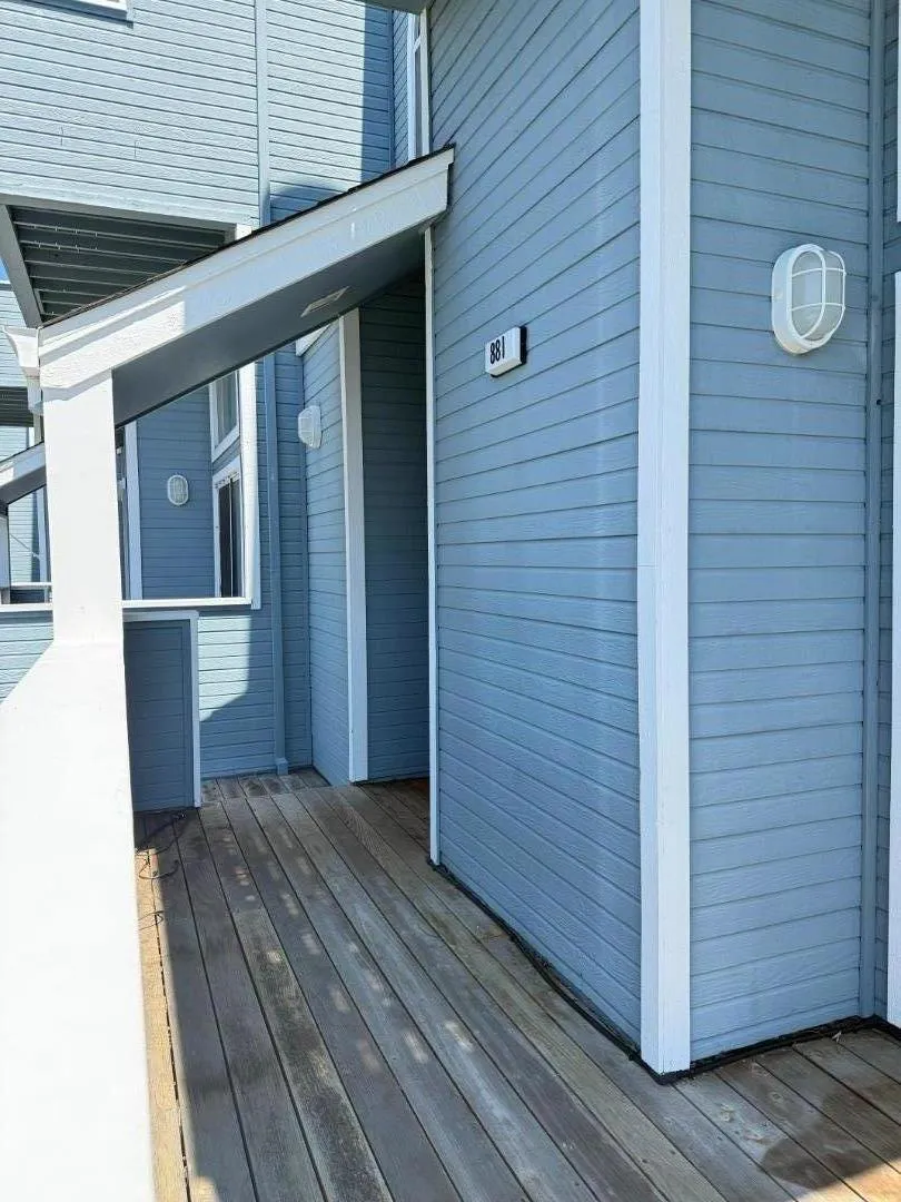 881 Boardwalk Place Redwood City, CA 94065