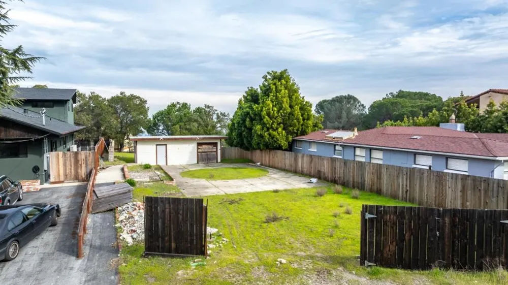 3699 OAK KNOLL DRIVE Redwood City, CA 94062