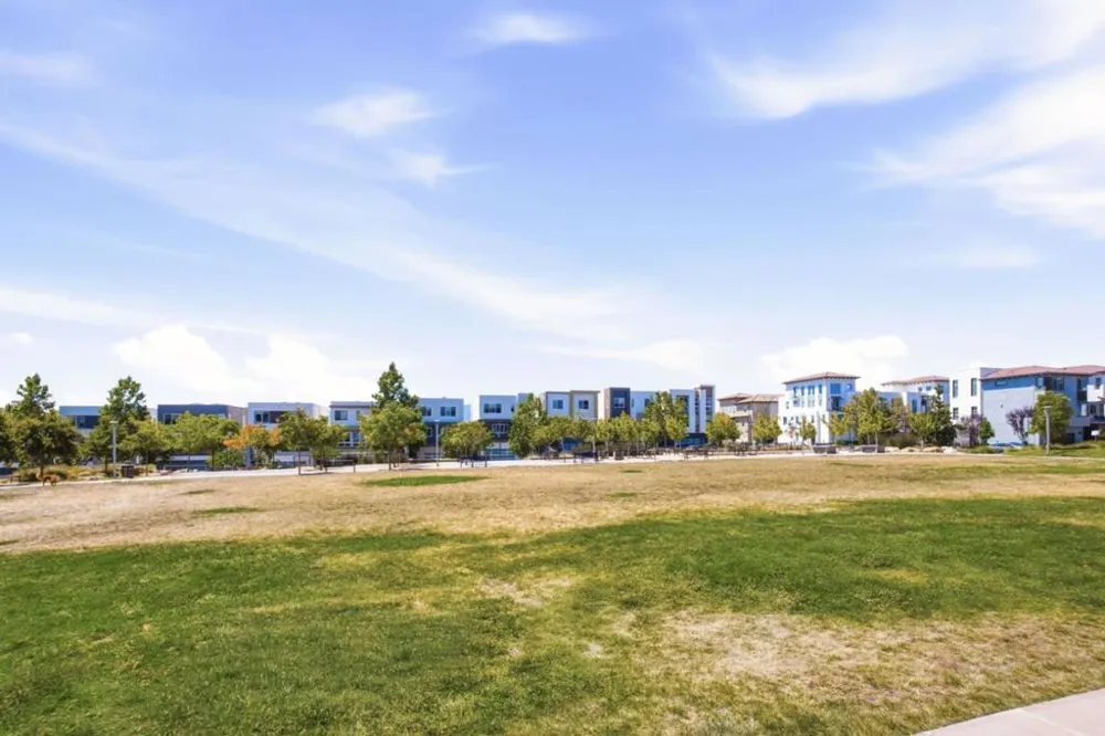 132 Llano De Los Robles Avenue San Jose, CA 95136