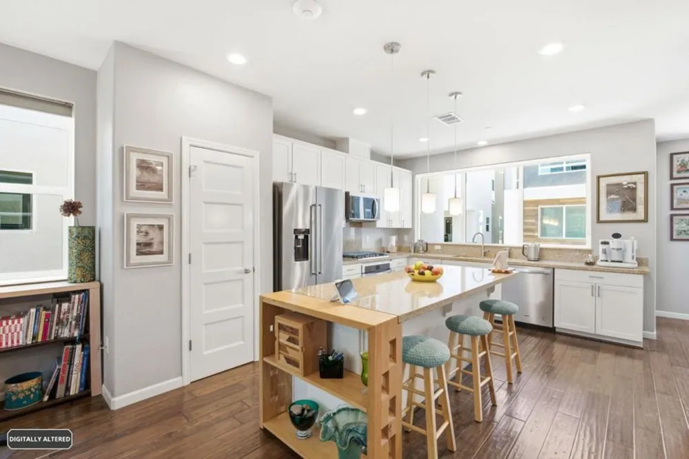132 Llano De Los Robles Avenue San Jose, CA 95136