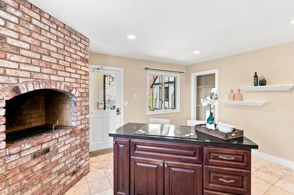 16955 Uvas Road Morgan Hill, CA 95037
