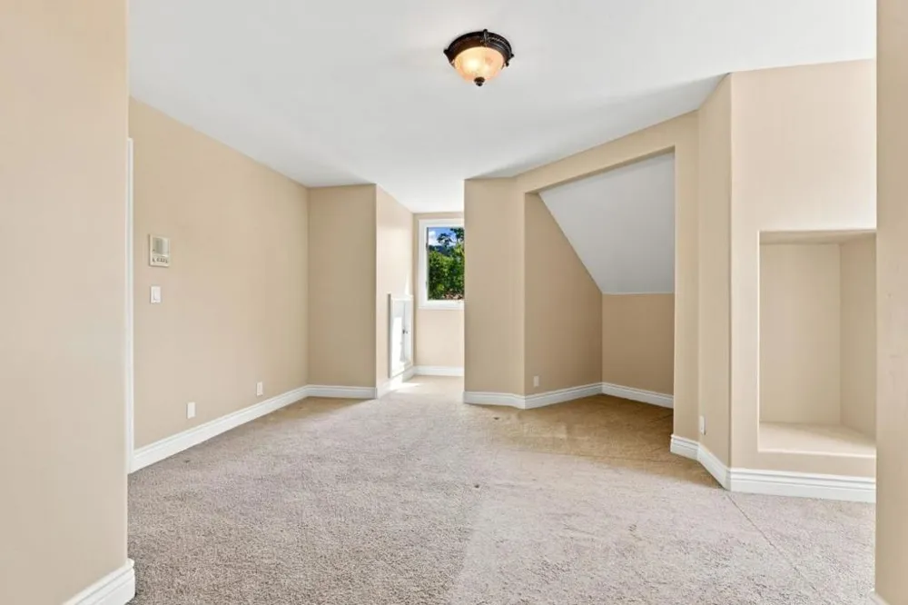 16955 Uvas Road Morgan Hill, CA 95037
