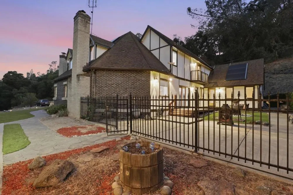 16955 Uvas Road Morgan Hill, CA 95037