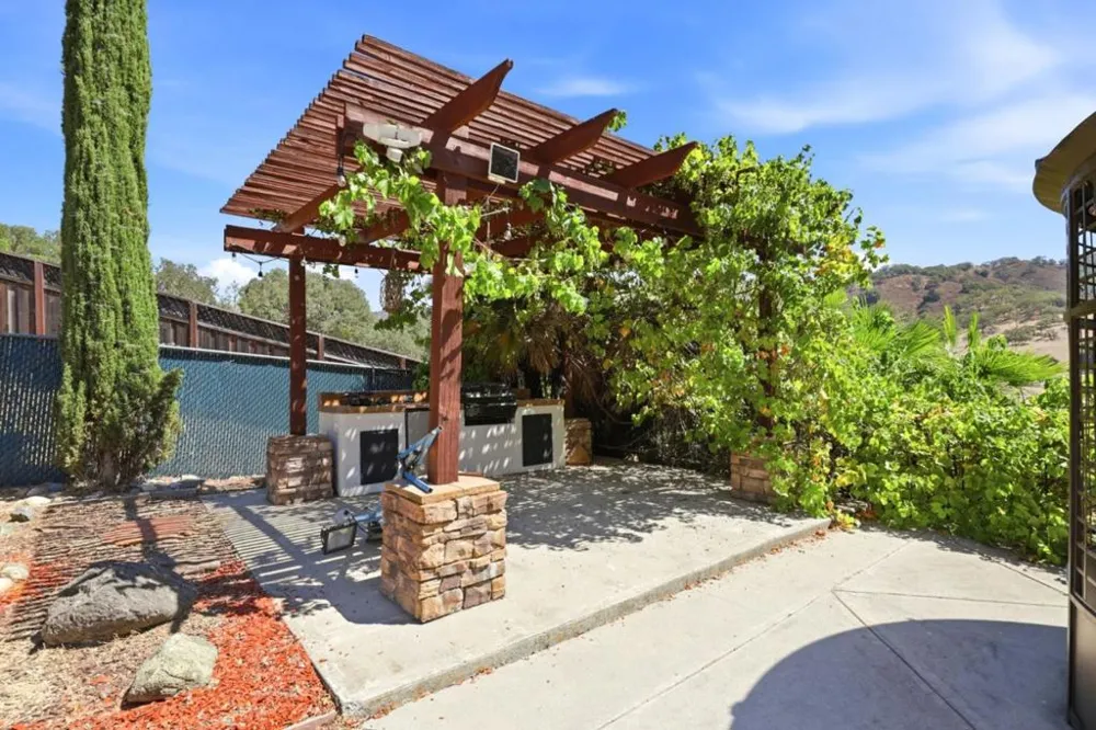 16955 Uvas Road Morgan Hill, CA 95037