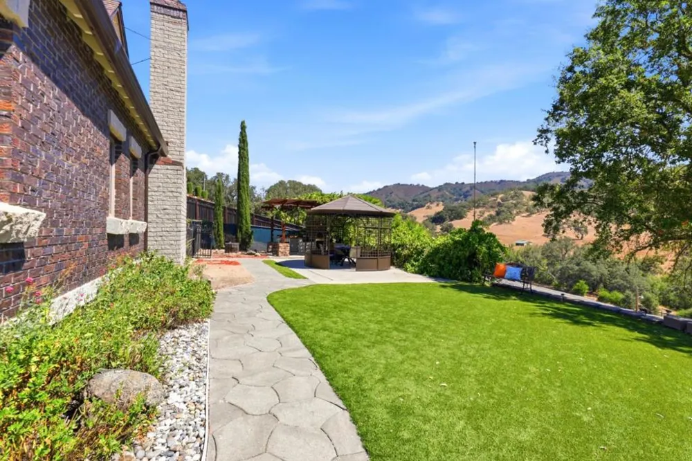 16955 Uvas Road Morgan Hill, CA 95037