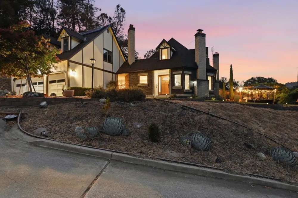 16955 Uvas Road Morgan Hill, CA 95037