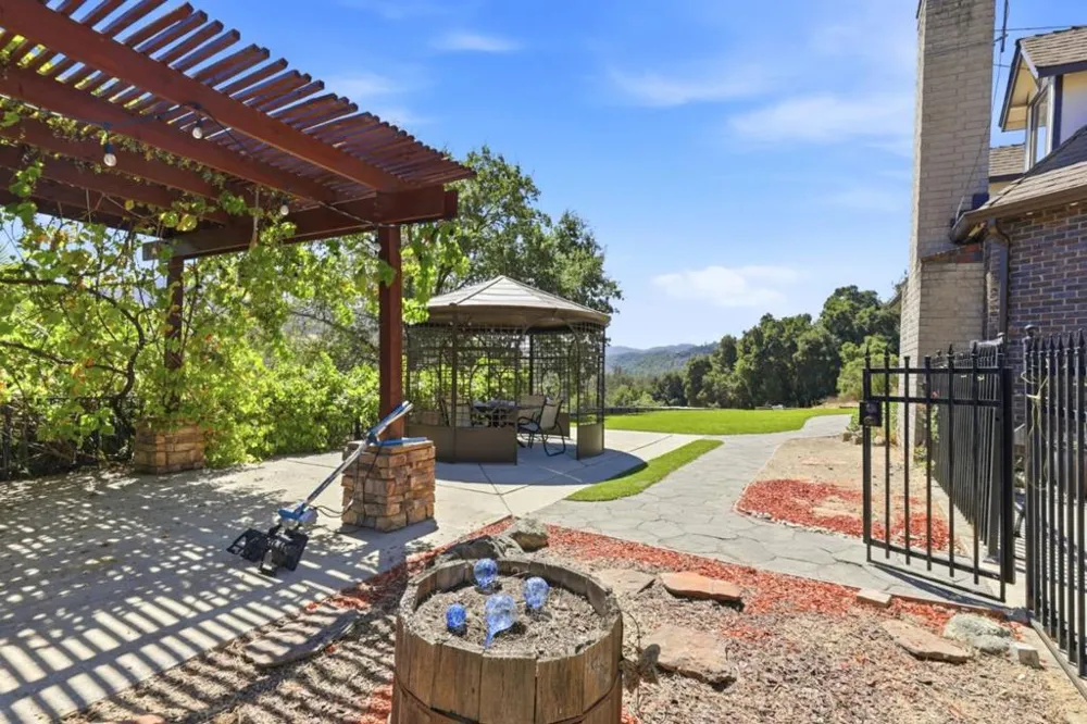 16955 Uvas Road Morgan Hill, CA 95037