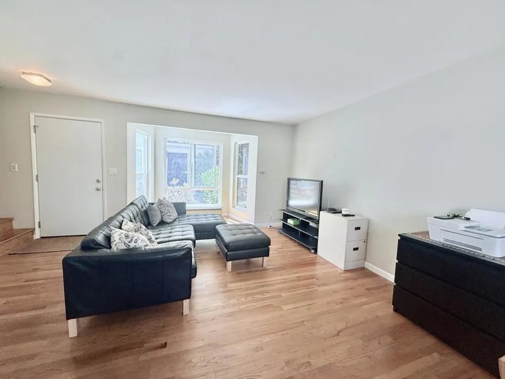 786 Arguello Street #108 Redwood City, CA 94063