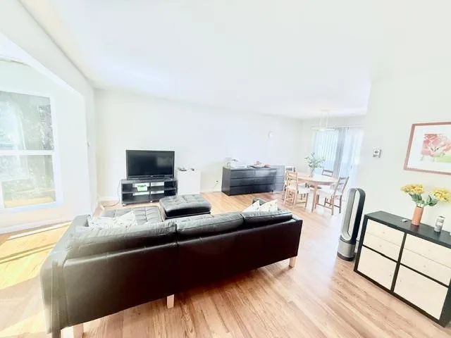 786 Arguello Street #108 Redwood City, CA 94063