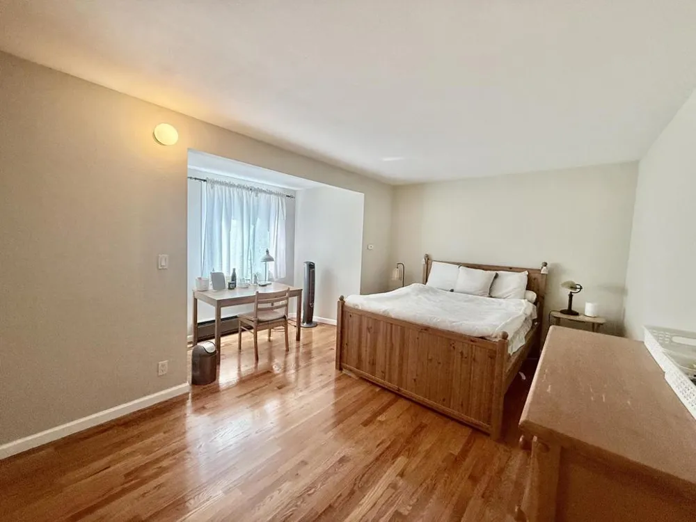 786 Arguello Street #108 Redwood City, CA 94063