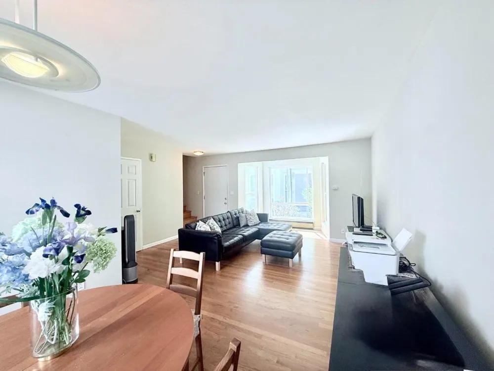 786 Arguello Street #108 Redwood City, CA 94063