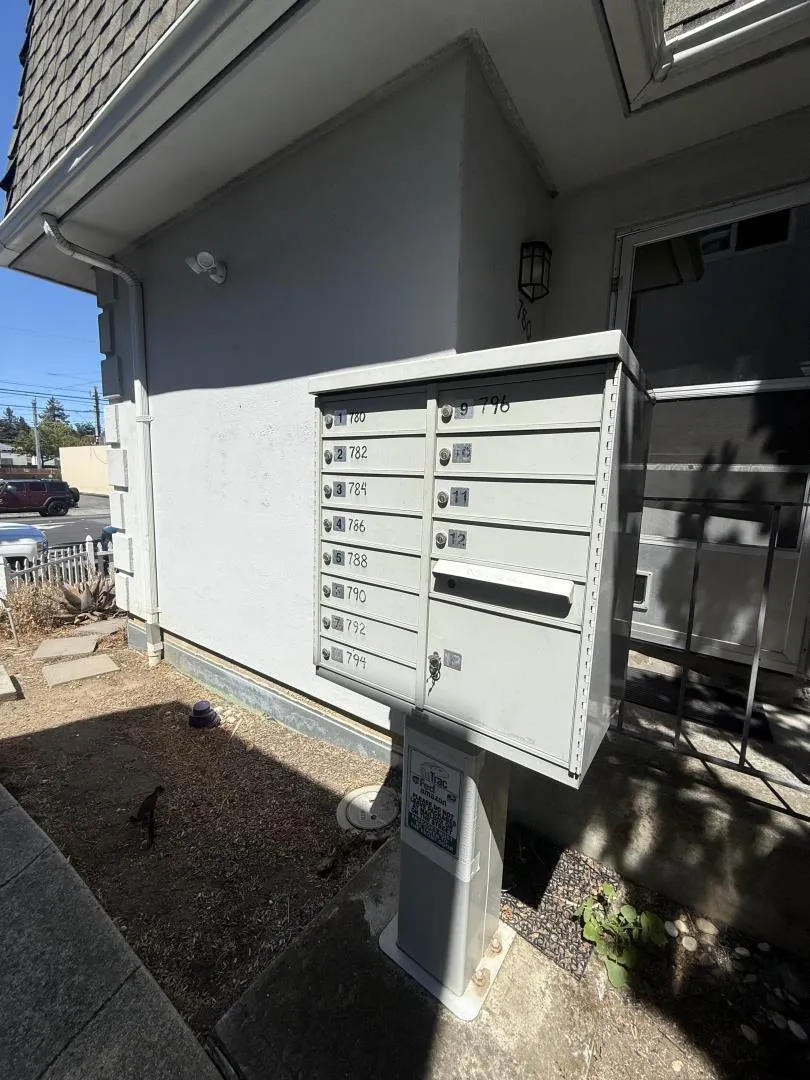786 Arguello Street #108 Redwood City, CA 94063