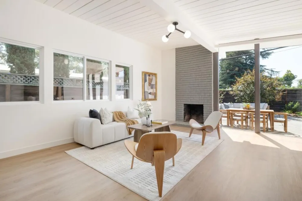 290 W Charleston Road Palo Alto, CA 94306