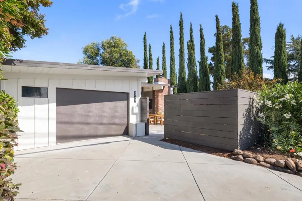 290 W Charleston Road Palo Alto, CA 94306