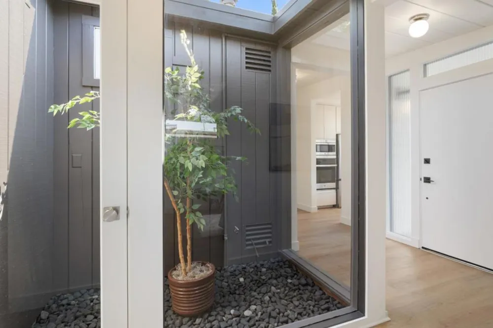290 W Charleston Road Palo Alto, CA 94306