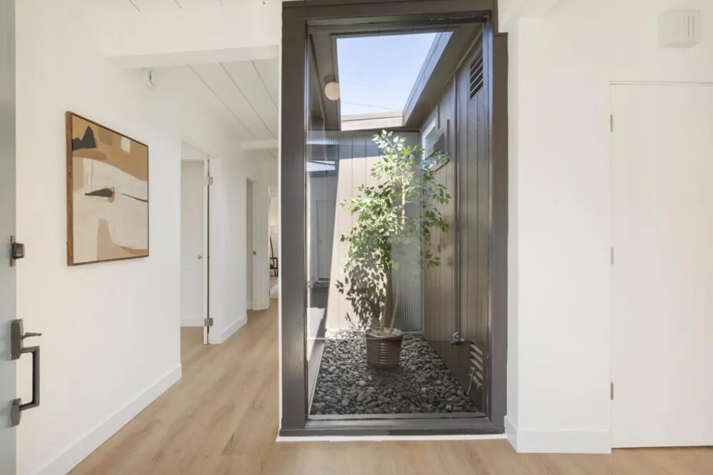 290 W Charleston Road Palo Alto, CA 94306