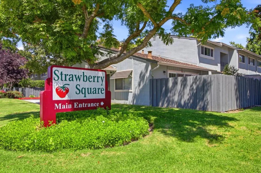 4882 Cherrythorne Lane San Jose, CA 95129