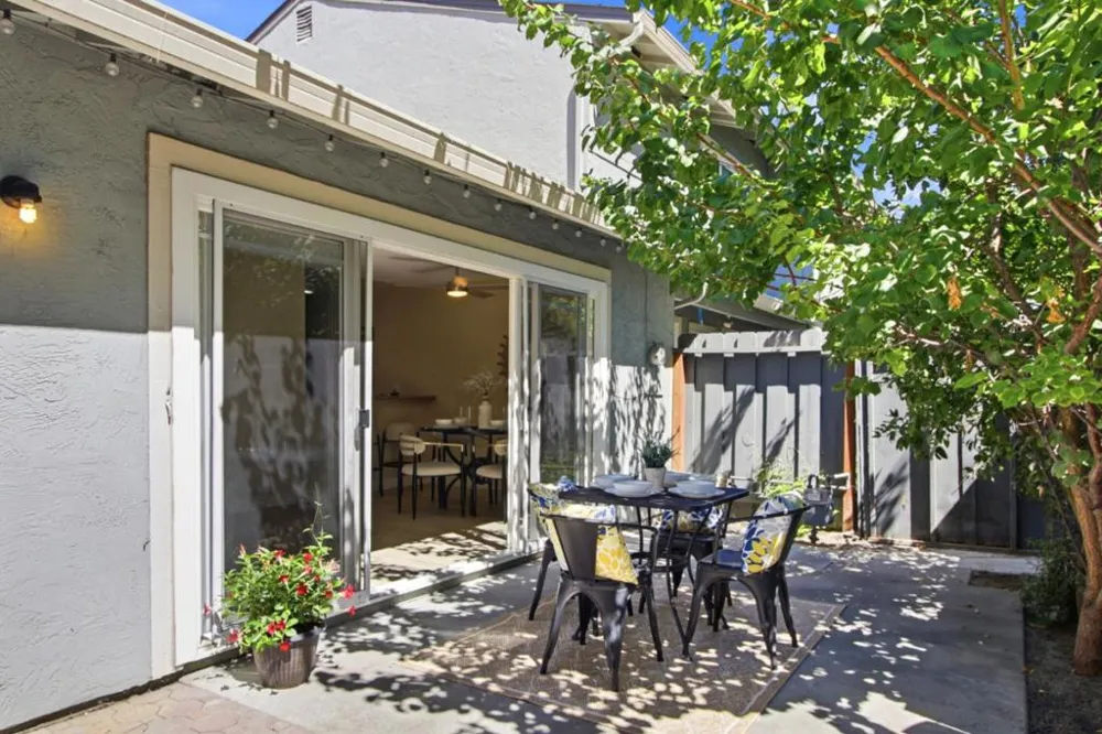 4882 Cherrythorne Lane San Jose, CA 95129