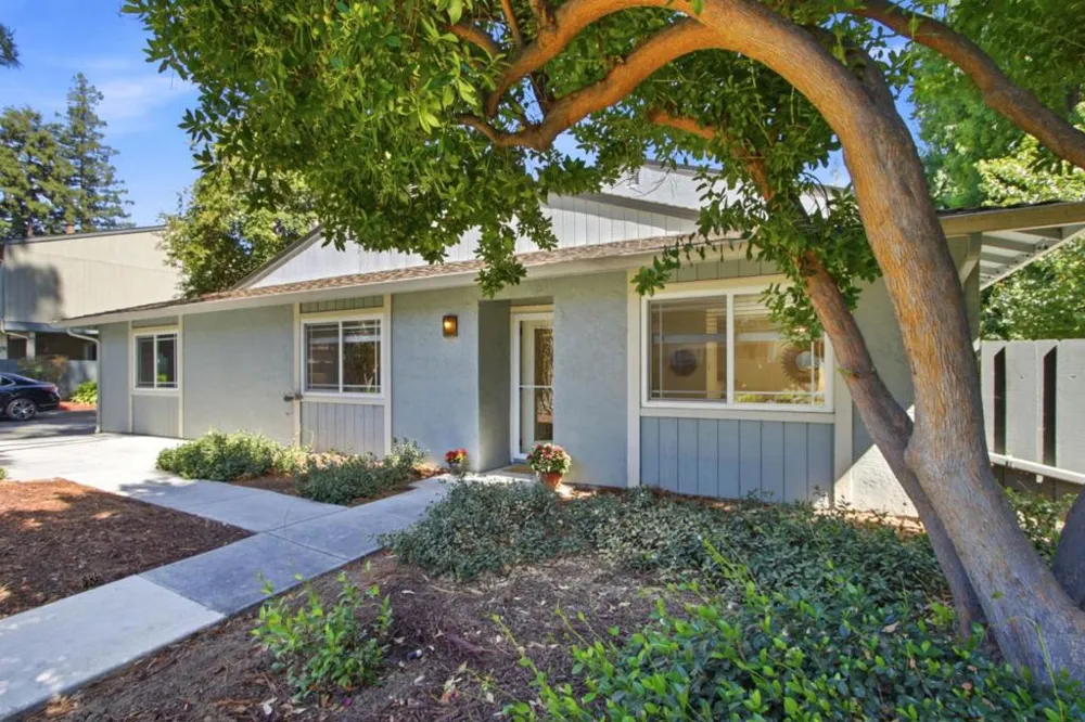 4882 Cherrythorne Lane San Jose, CA 95129