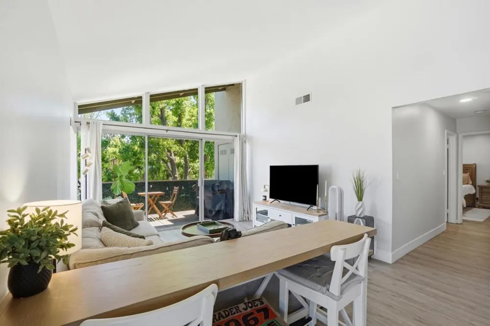 55 Massolo Drive #H Pleasant Hill, CA 94523