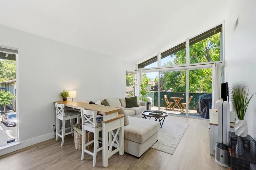 55 Massolo Drive #H Pleasant Hill, CA 94523