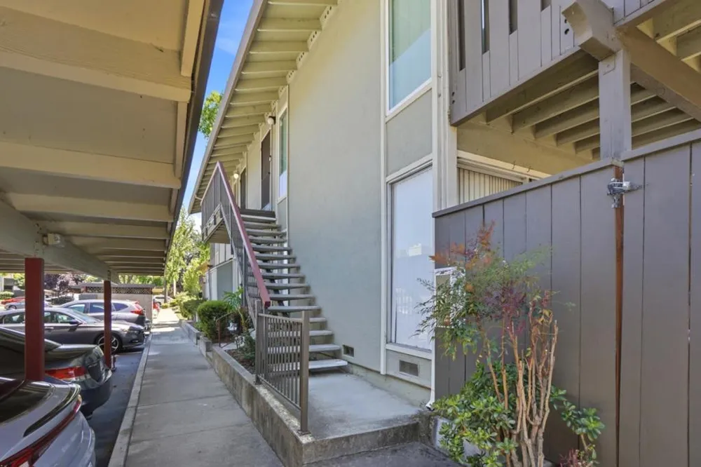 55 Massolo Drive #H Pleasant Hill, CA 94523
