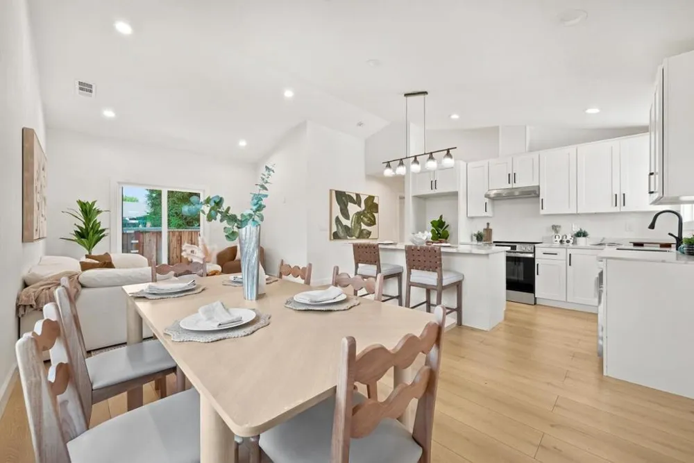 882 S Almaden Avenue #2 San Jose, CA 95110