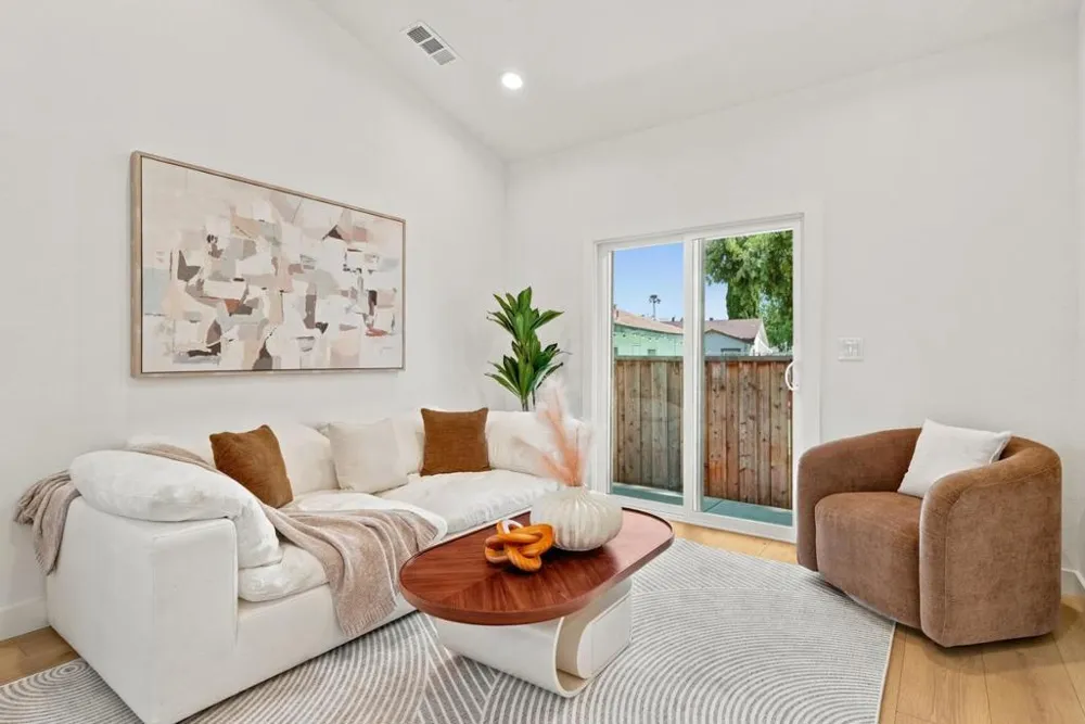 882 S Almaden Avenue #2 San Jose, CA 95110