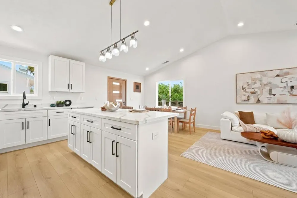 882 S Almaden Avenue #2 San Jose, CA 95110