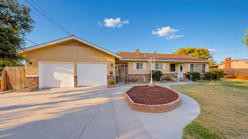 100 Pedras Road Turlock, CA 95382