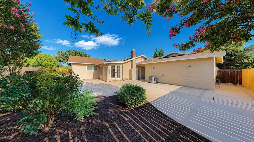 100 Pedras Road Turlock, CA 95382