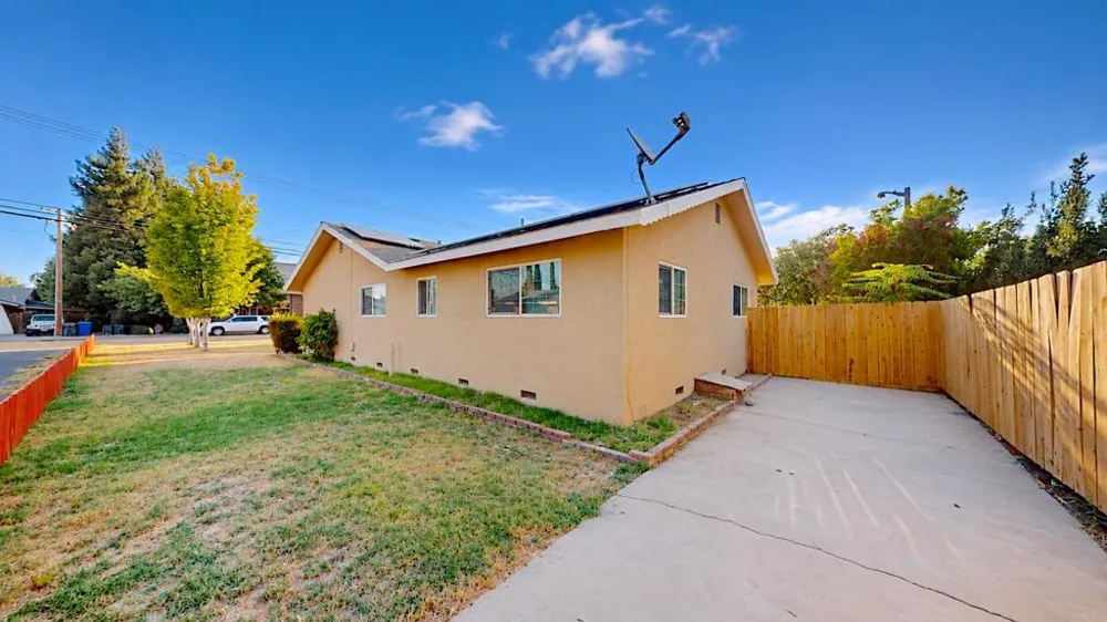 100 Pedras Road Turlock, CA 95382