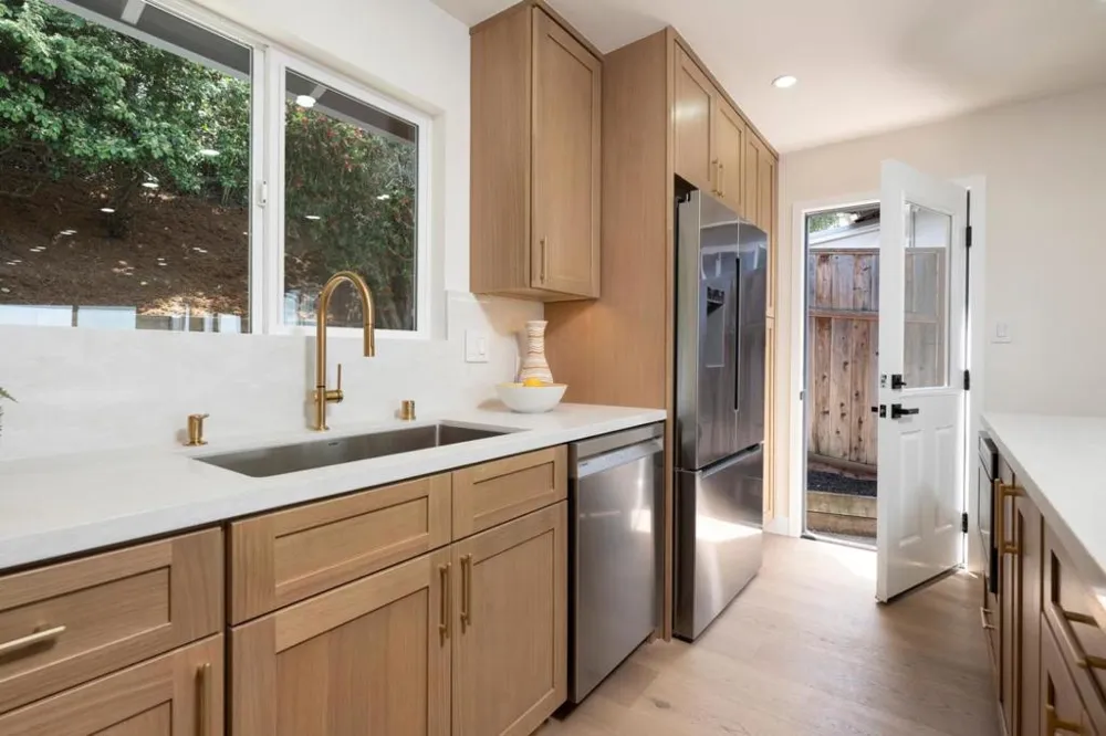 351 Rolling Hills Avenue San Mateo, CA 94403