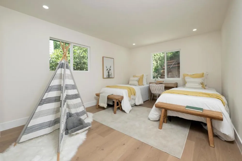 351 Rolling Hills Avenue San Mateo, CA 94403