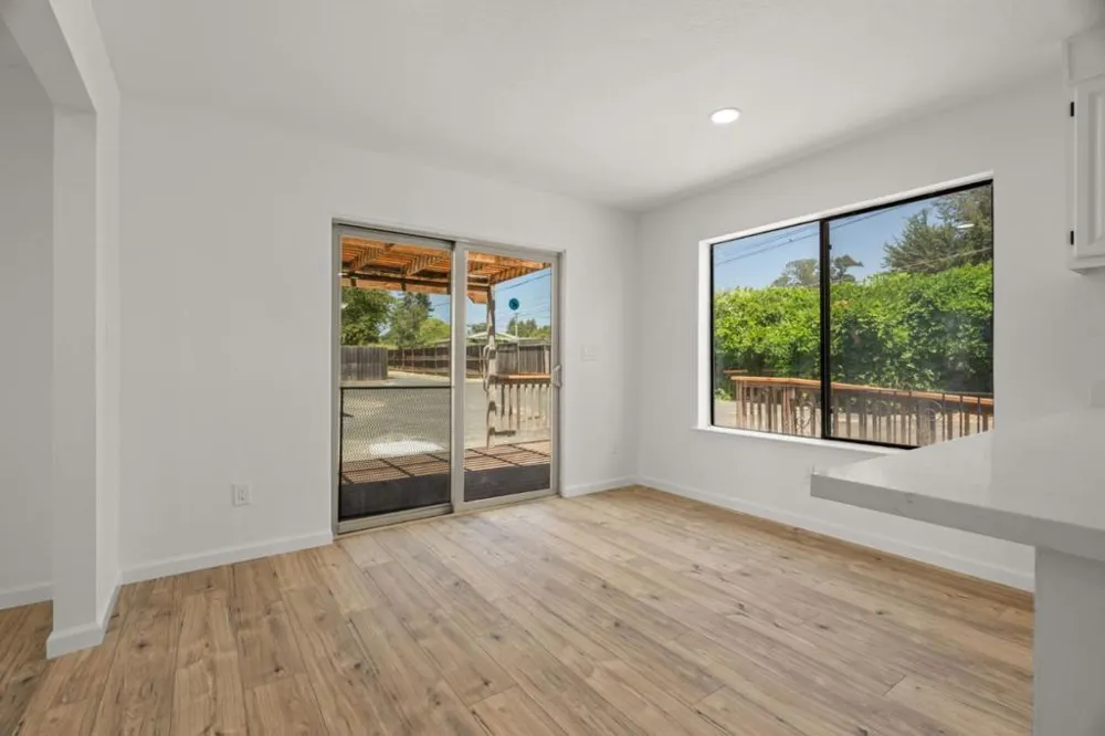 18 Hawthorne Avenue Watsonville, CA 95076