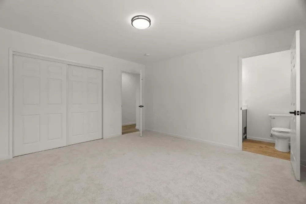 18 Hawthorne Avenue Watsonville, CA 95076