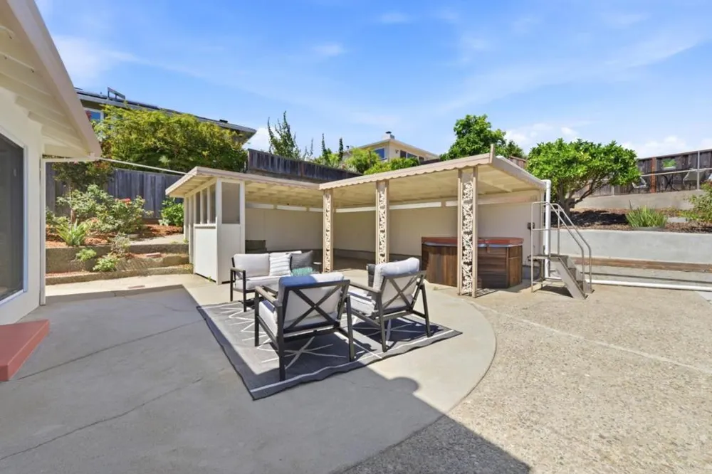 1284 Encina Drive Millbrae, CA 94030