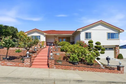 1284 Encina Drive