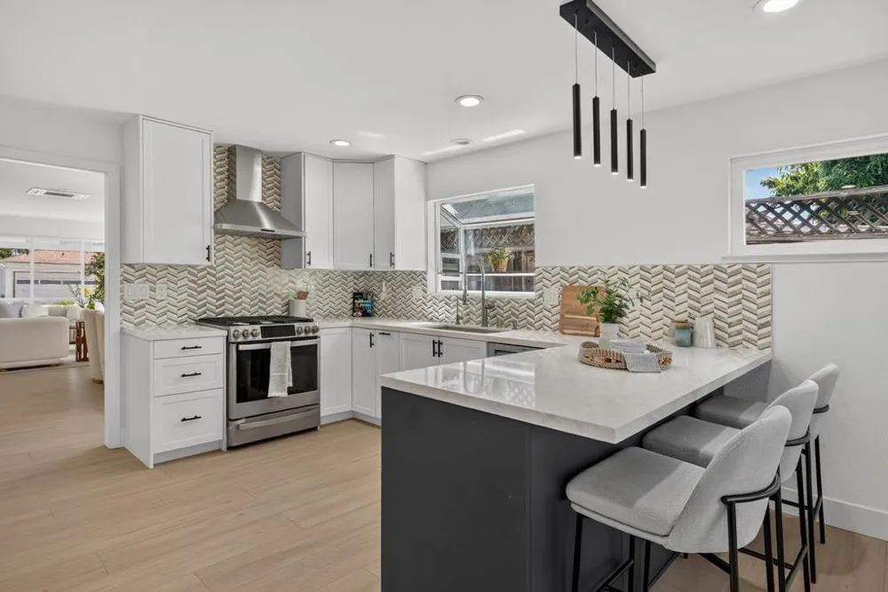 646 Bucher Avenue Santa Clara, CA 95051