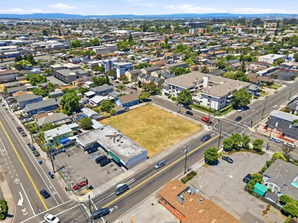2101 Washington Avenue San Leandro, CA 94577
