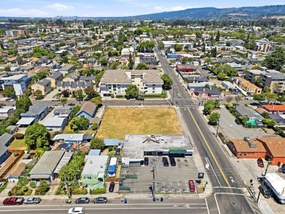 2101 Washington Avenue San Leandro, CA 94577