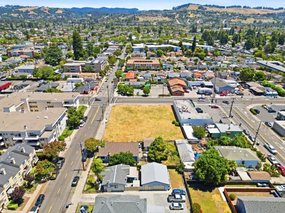 2101 Washington Avenue San Leandro, CA 94577