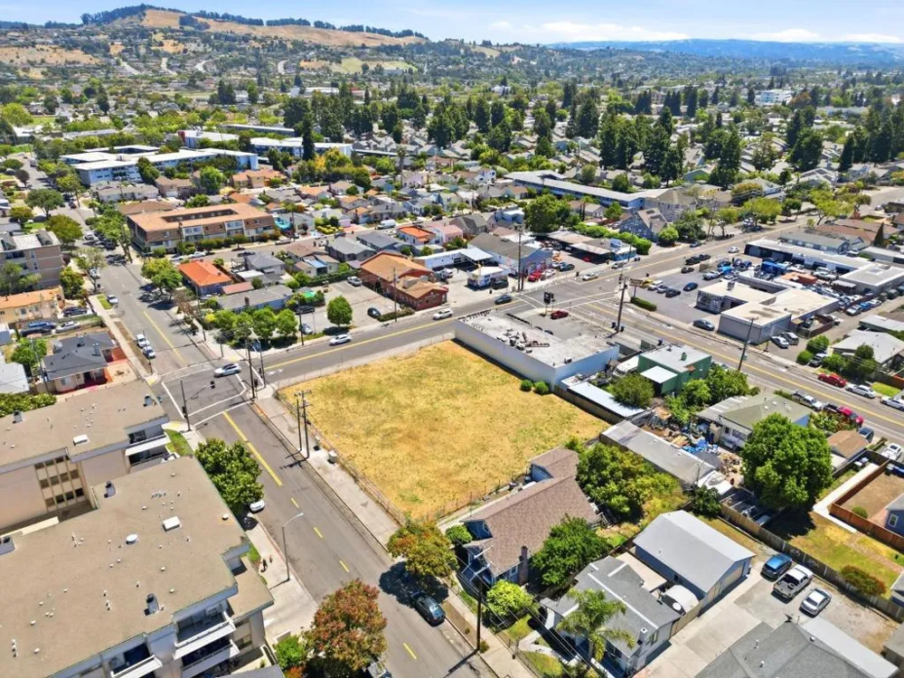 2101 Washington Avenue San Leandro, CA 94577