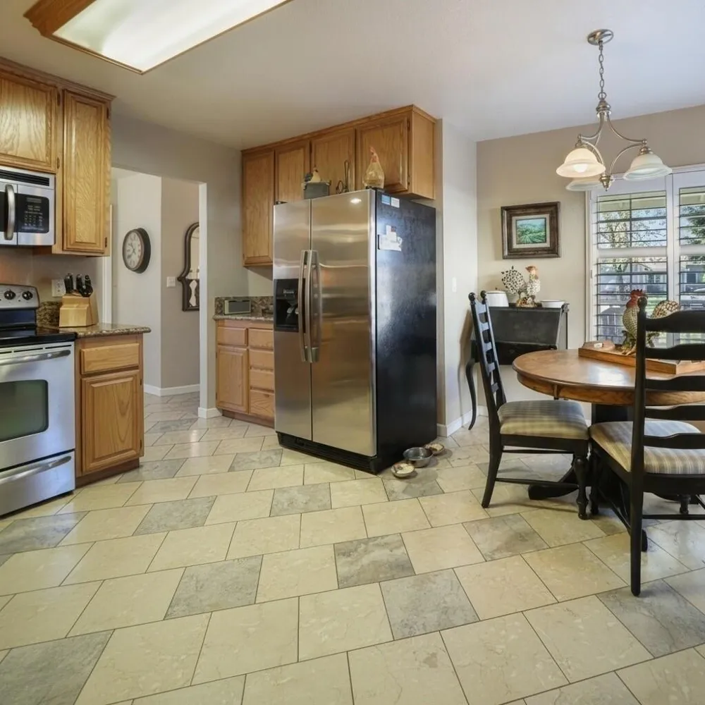 8052 Omega Way Stockton, CA 95212