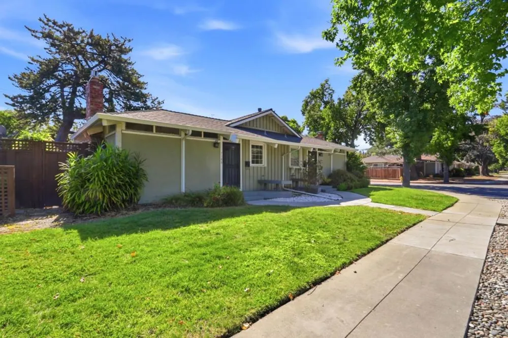 718 Millich Drive #B Campbell, CA 95008
