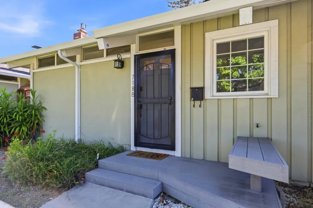 718 Millich Drive #B Campbell, CA 95008