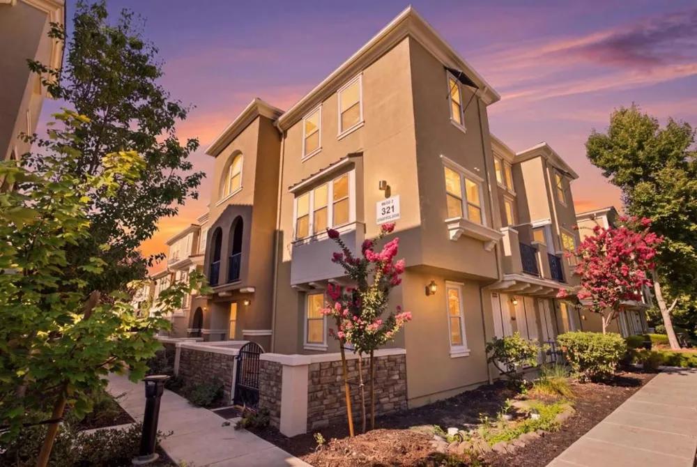 329 Expedition Lane Milpitas, CA 95035