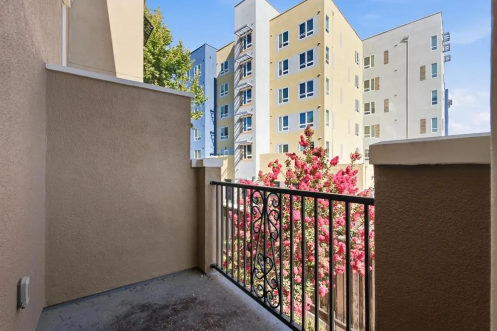 329 Expedition Lane Milpitas, CA 95035
